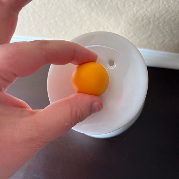 Vintage White Ceramic, Yellow/ Orange Sugar Bowl, Dish, Honey Jar, Pot, candy - Picture 7 of 7